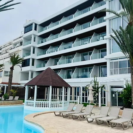 Sunset Ocean View Apartamento *