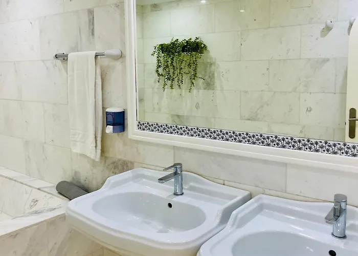 Sunset Ocean View Apartment *