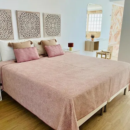Sunset Ocean View Apartment *