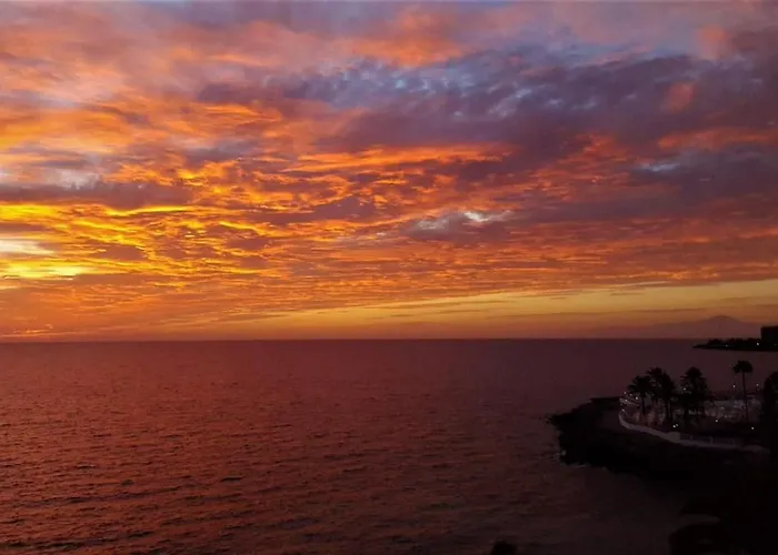 Sunset Ocean View דירה *