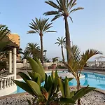 Sunset Ocean View شقة